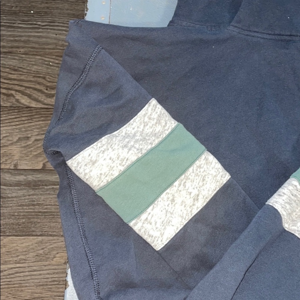 A&F Hoodie - Picture 2 of 3